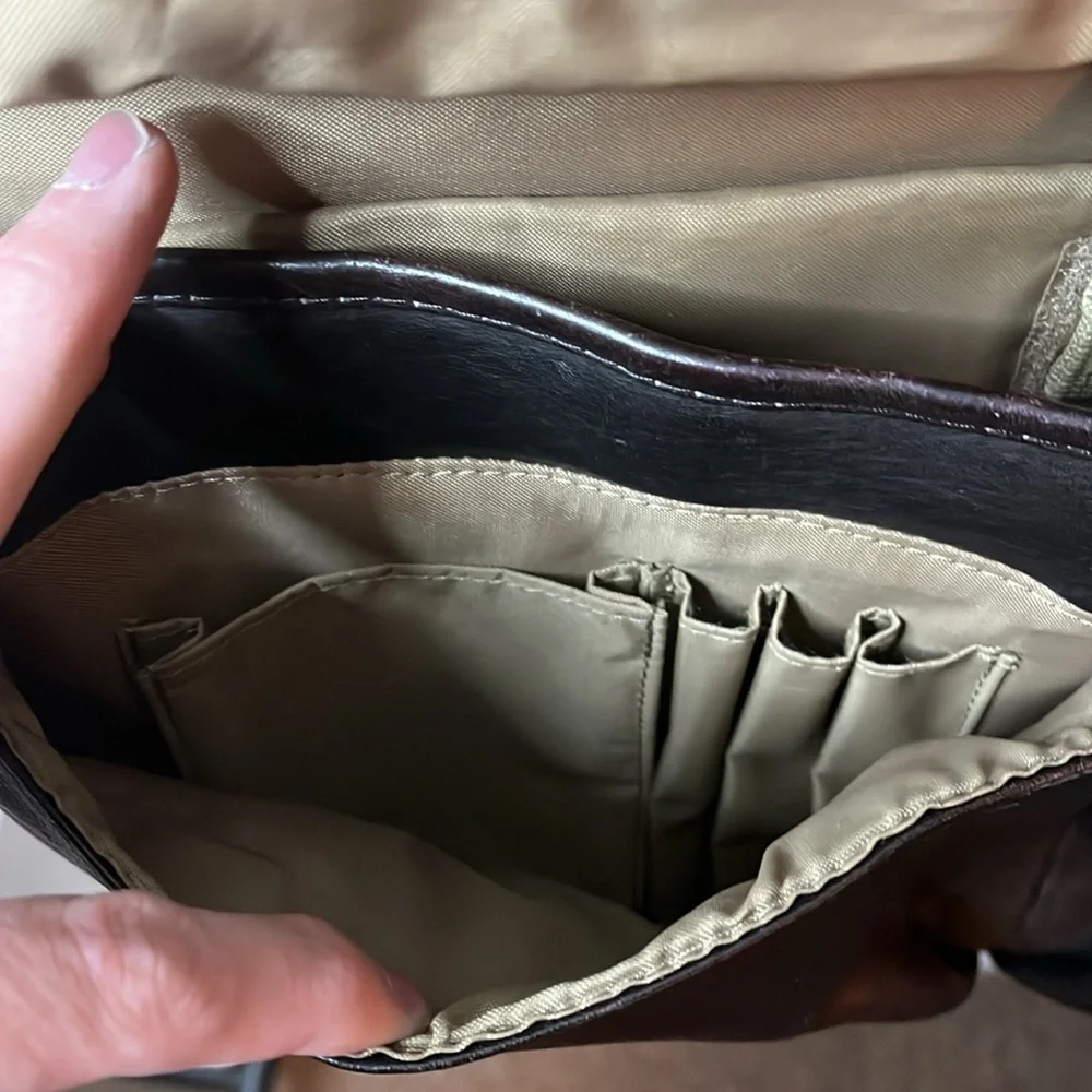 Leather Solo Message 15 inches Laptop storage
